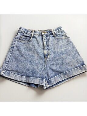 Vintage 80s 90s Women’s High Waisted Denim Light Wash Cuff Shorts Retro Size 9
